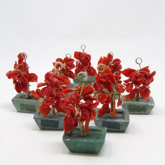 Vintage Place Card Holders Poinsettia Flowers with Red Glass Petals in Green Sto - Picture 3 of 10